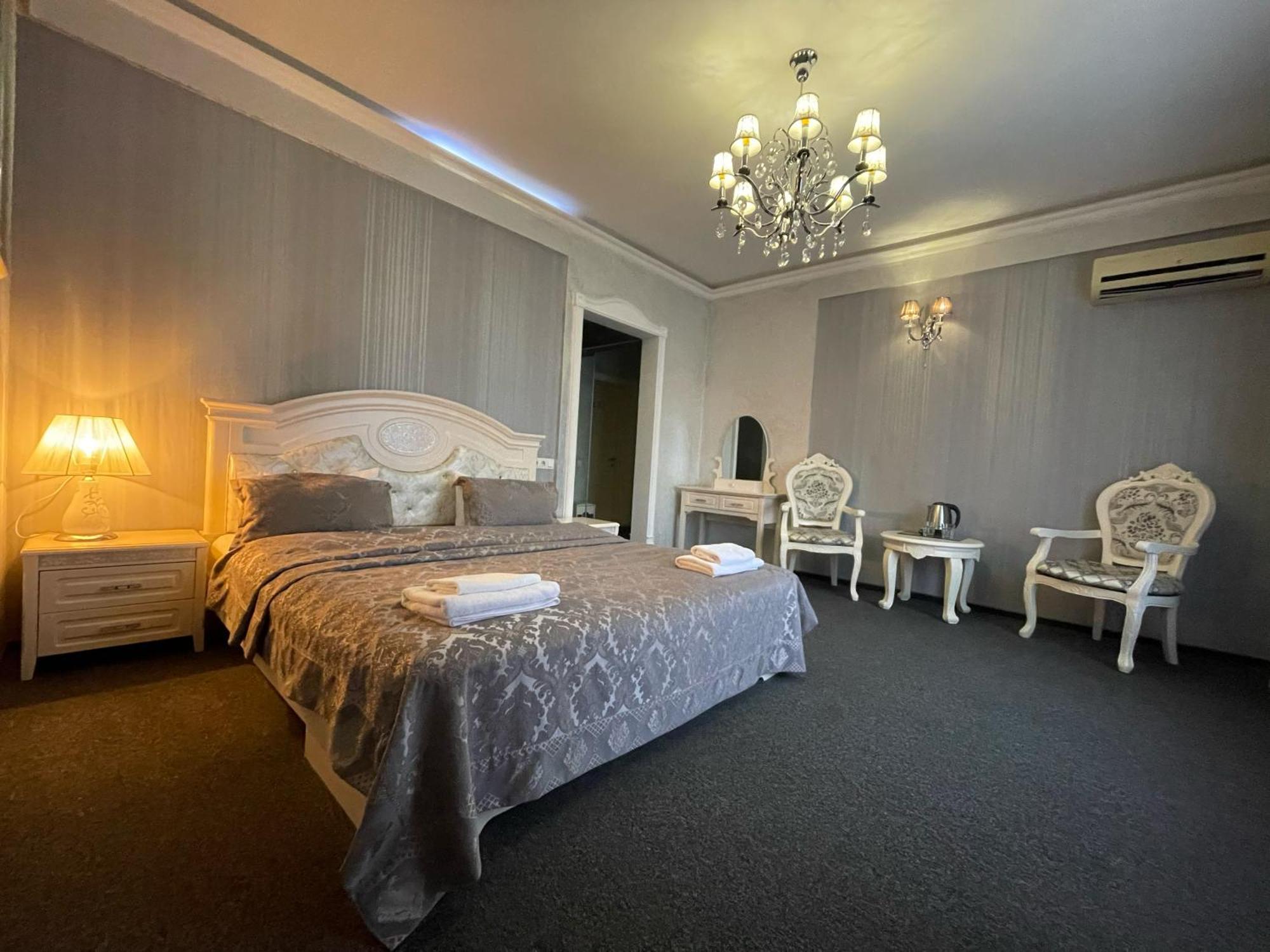 Київські Ночі Hotel Exterior photo