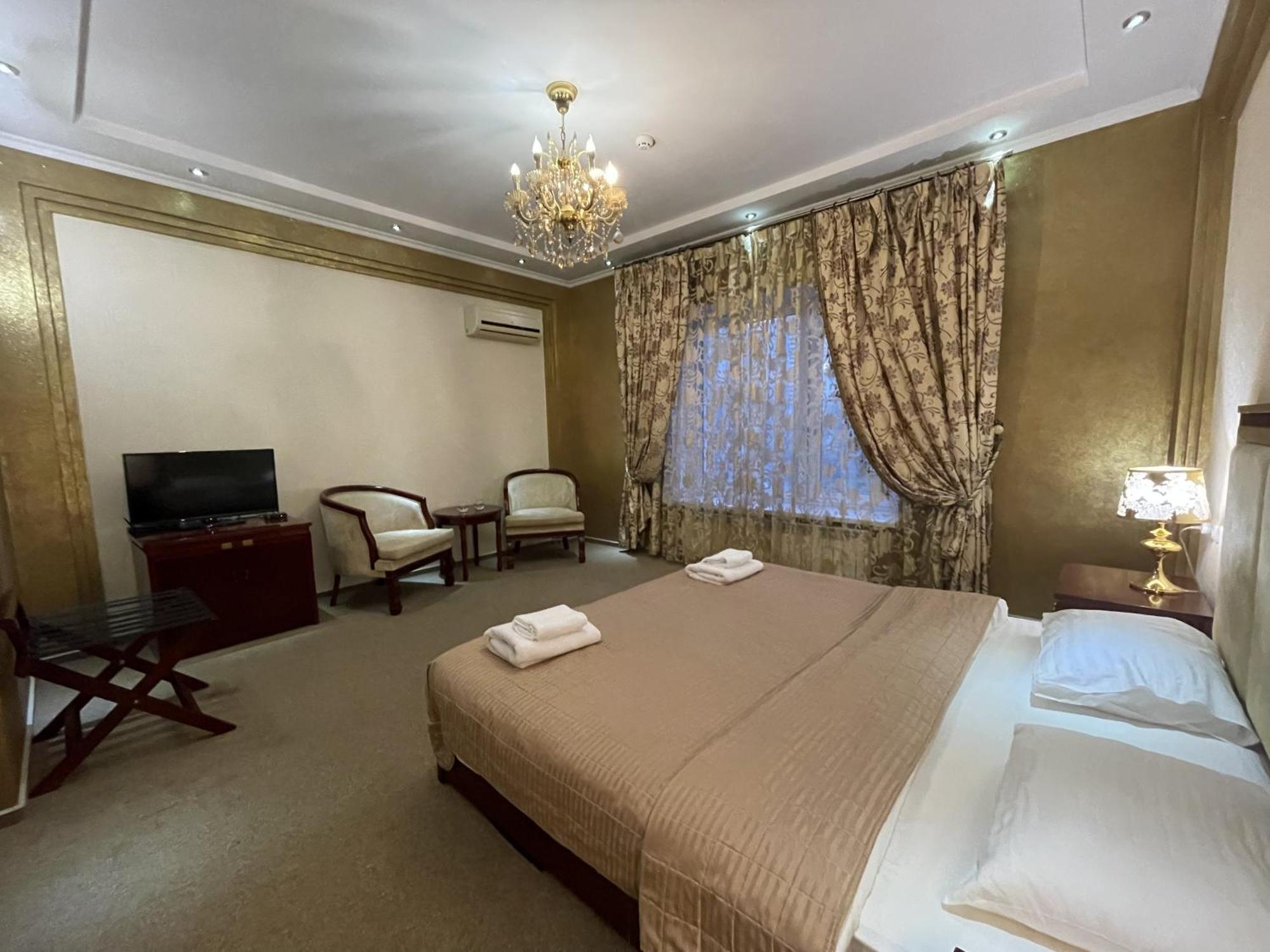 Київські Ночі Hotel Exterior photo